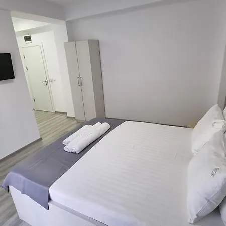 Casa Decebal Эфорие Норд