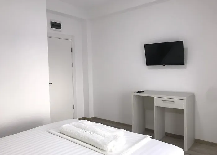 Πανσιόν Casa Decebal 4*