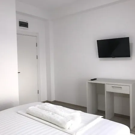 ゲストハウス Casa Decebal 4*